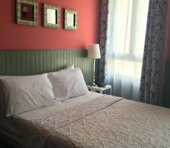 Monte-carlo 2* Paris